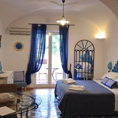 Casa Lucibello بوسيتانو