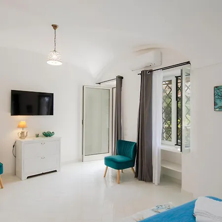 Casa Lucibello بوسيتانو
